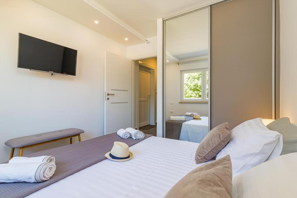 N&G New Apartment Stoja Beach Pula Exterior photo