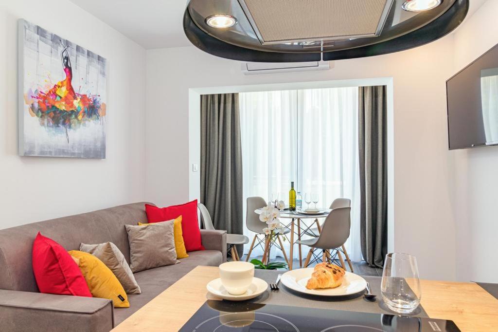 N&G New Apartment Stoja Beach Pula Exterior photo